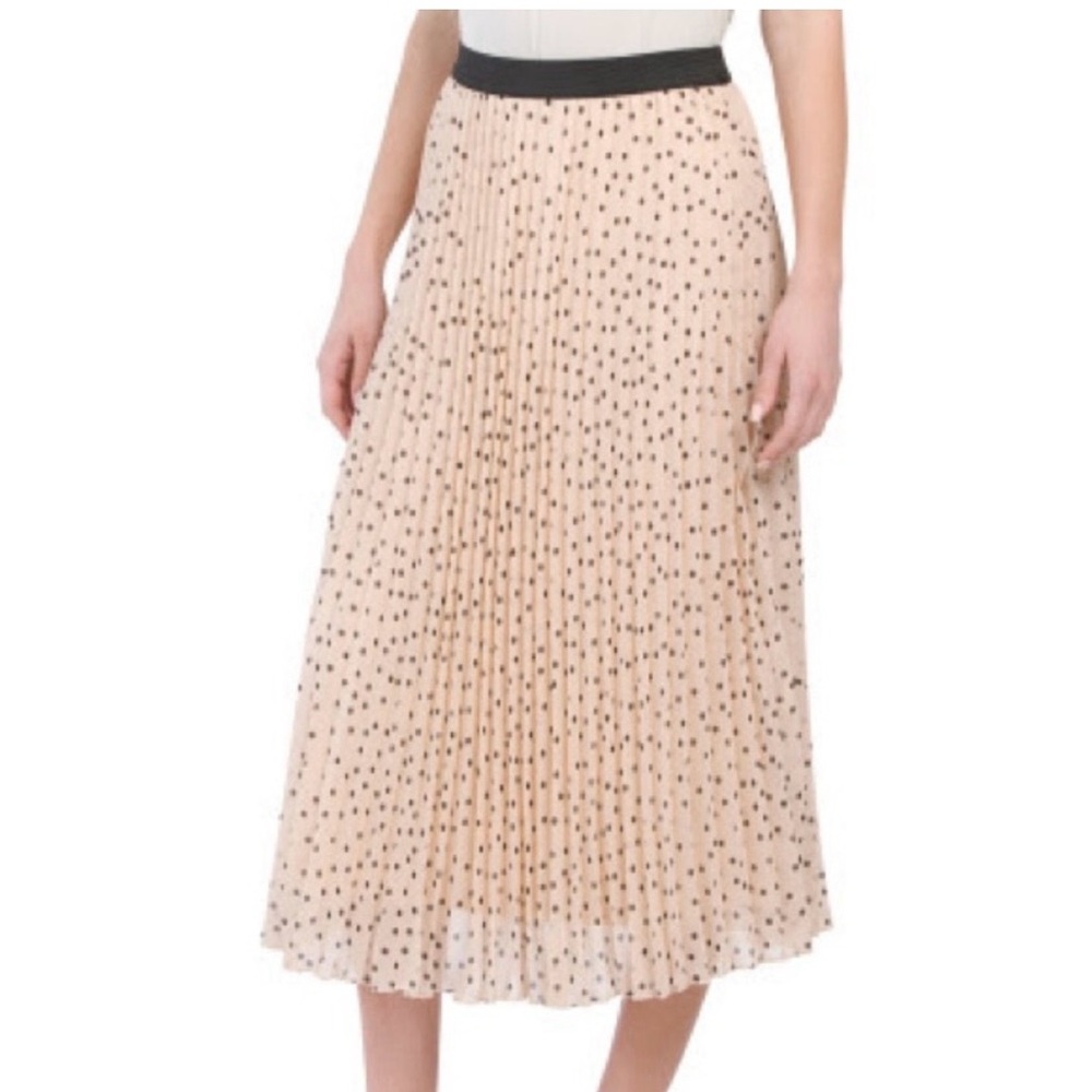 Elegant Polka Dot Cream Pleated Skirt